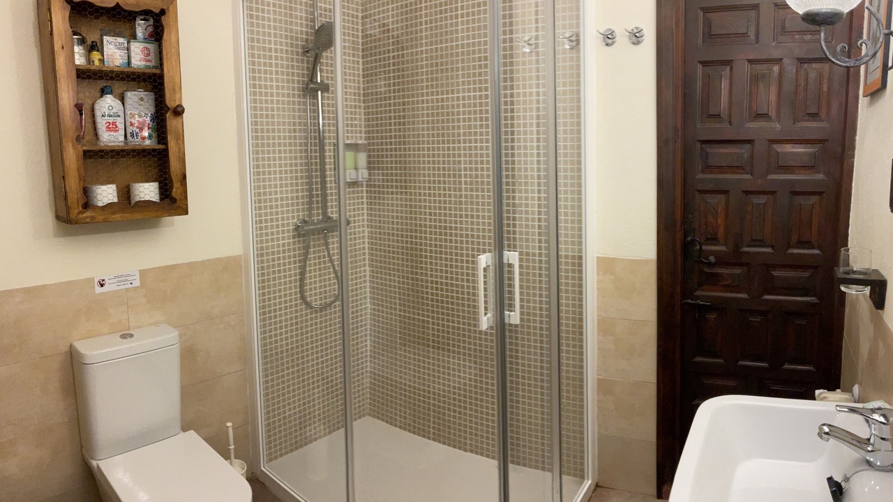Photo of Bathroom in Mesones