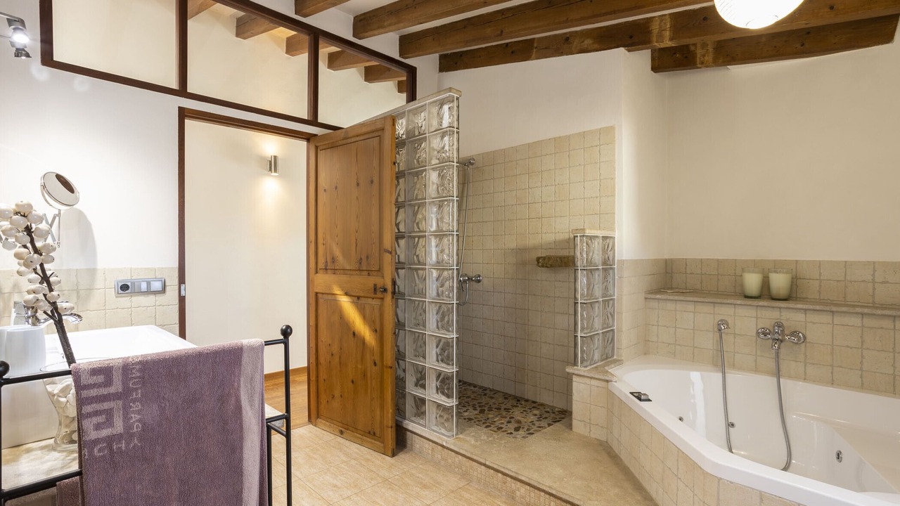 Photo of Bathroom in Consell
