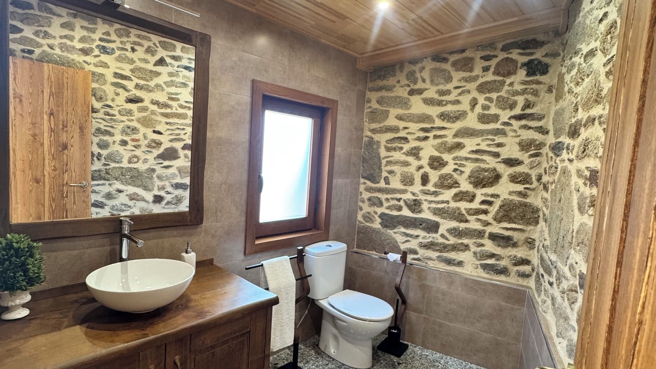 Photo of Bathroom in San Felices de los Gallegos