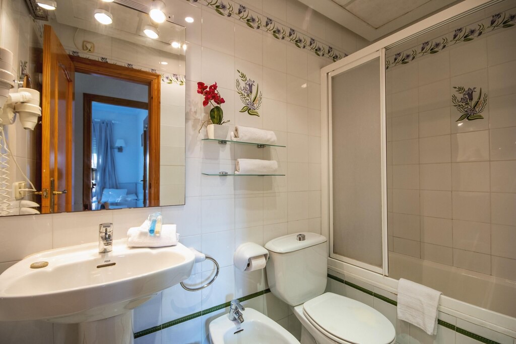 Photo of Bathroom in El Tosalet