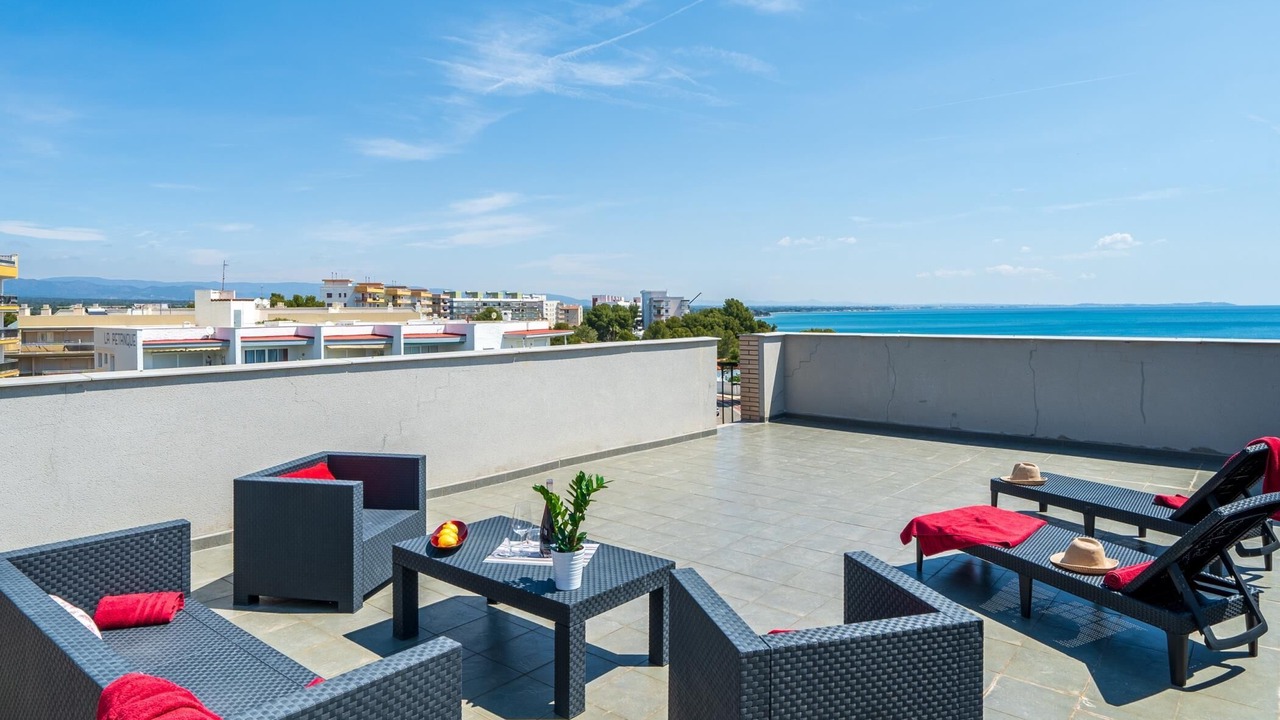 Photo of Patio Balcony in Miami Platja