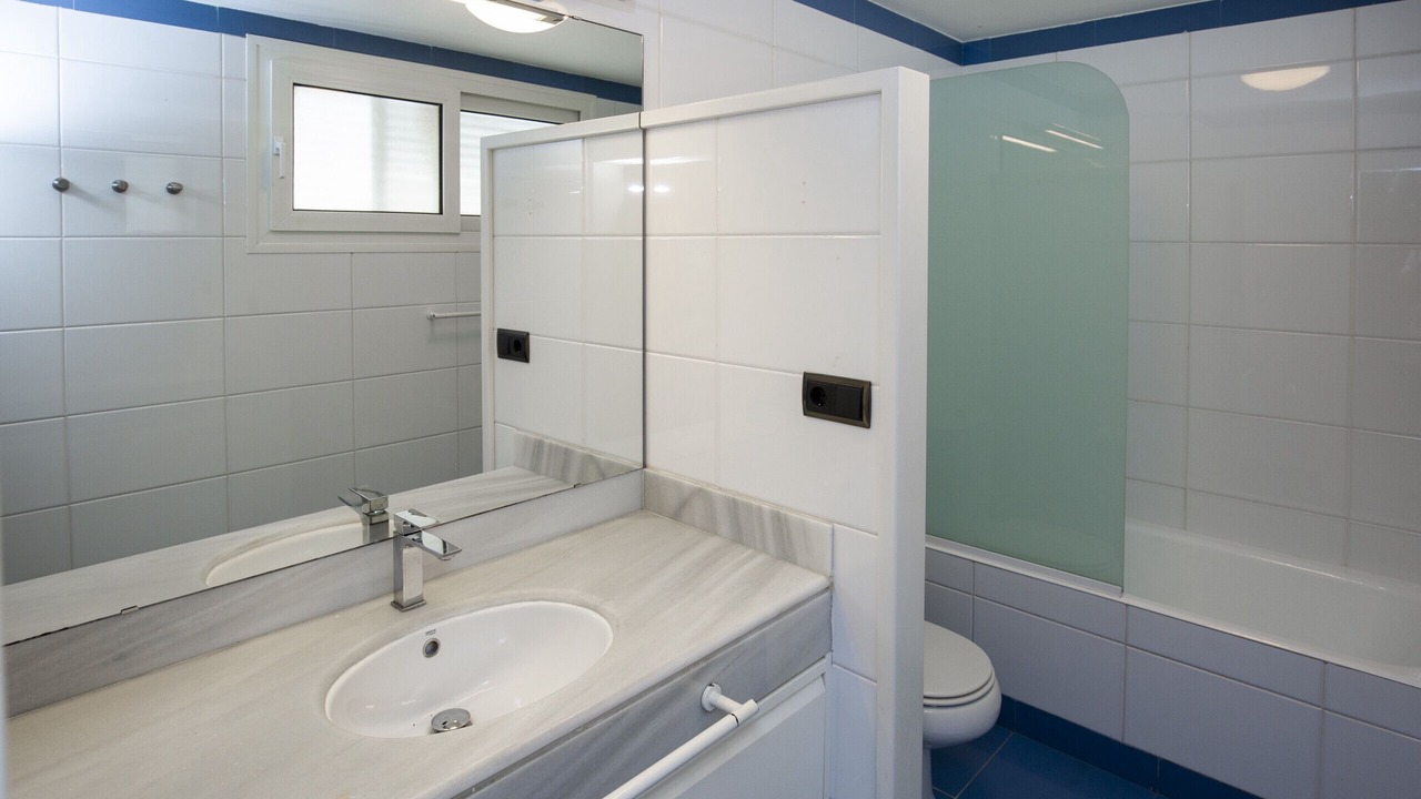 Photo of Bathroom in Salou City Centre