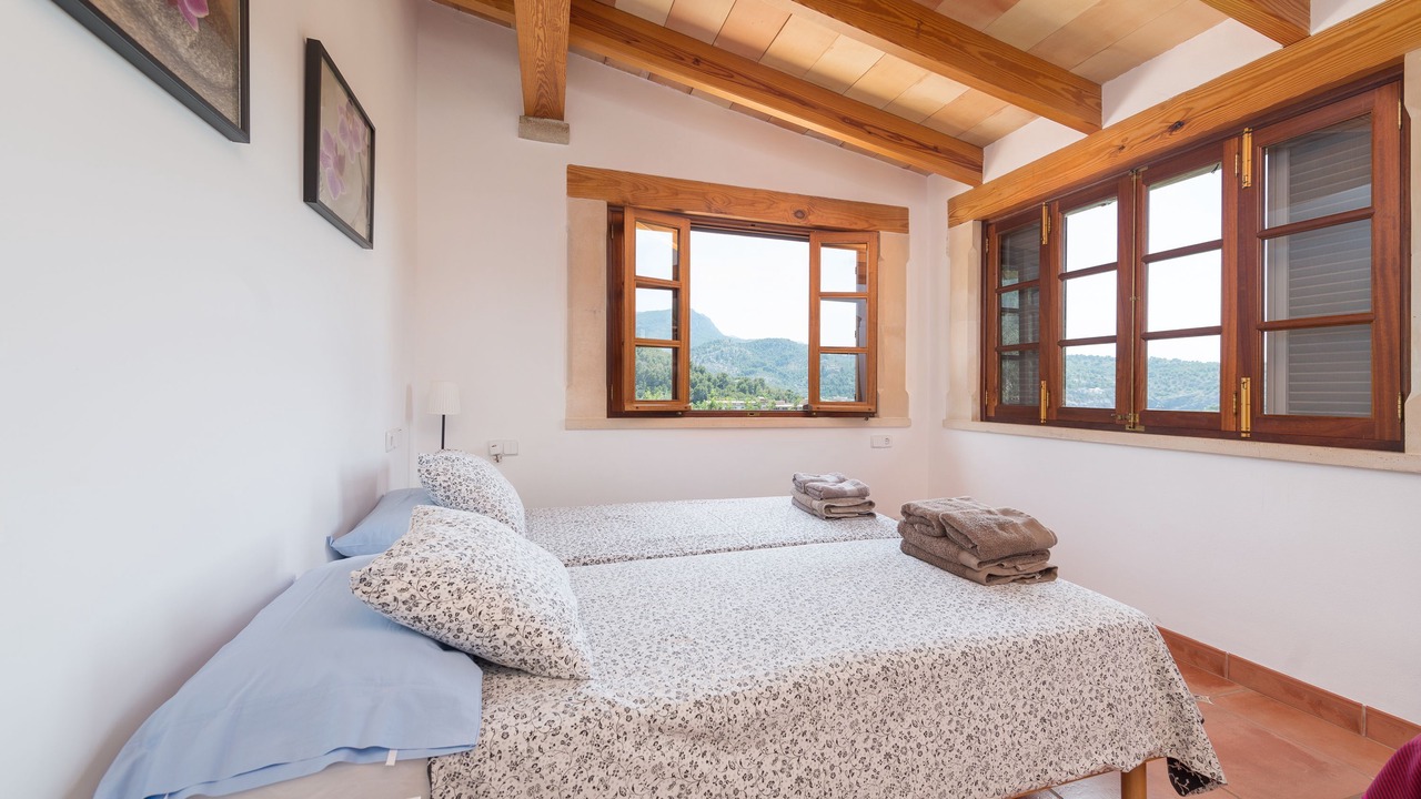 Photo of Bedroom in Soller