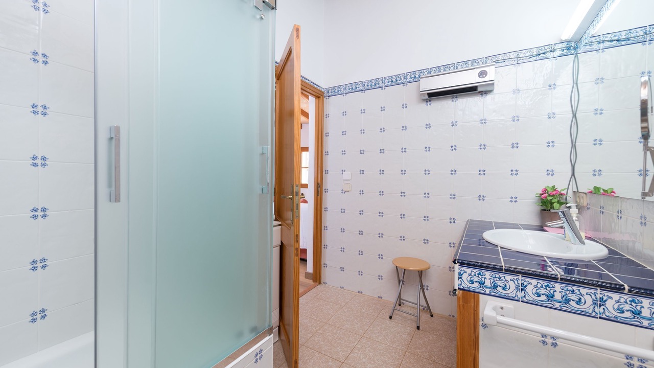 Photo of Bathroom in Soller