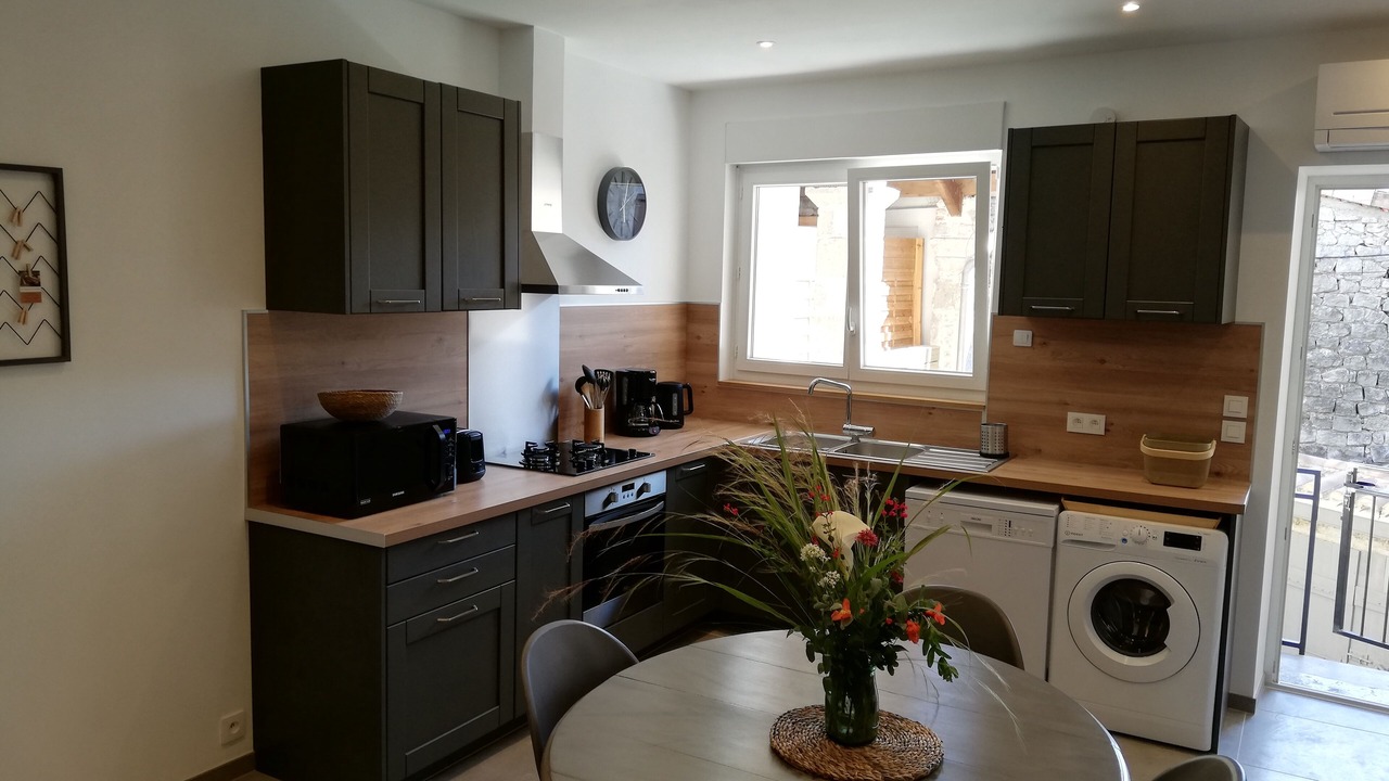 Photo of Kitchen in Saint-Alban-sous-Sampzon