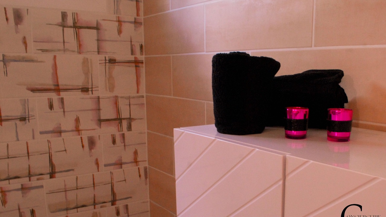 Photo of Bathroom in Jonquieres-Saint-Vincent
