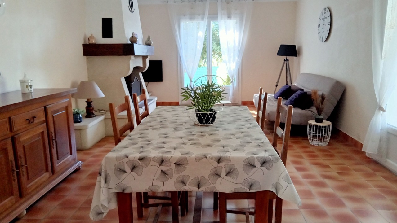 Photo of Others in Jonquieres-Saint-Vincent