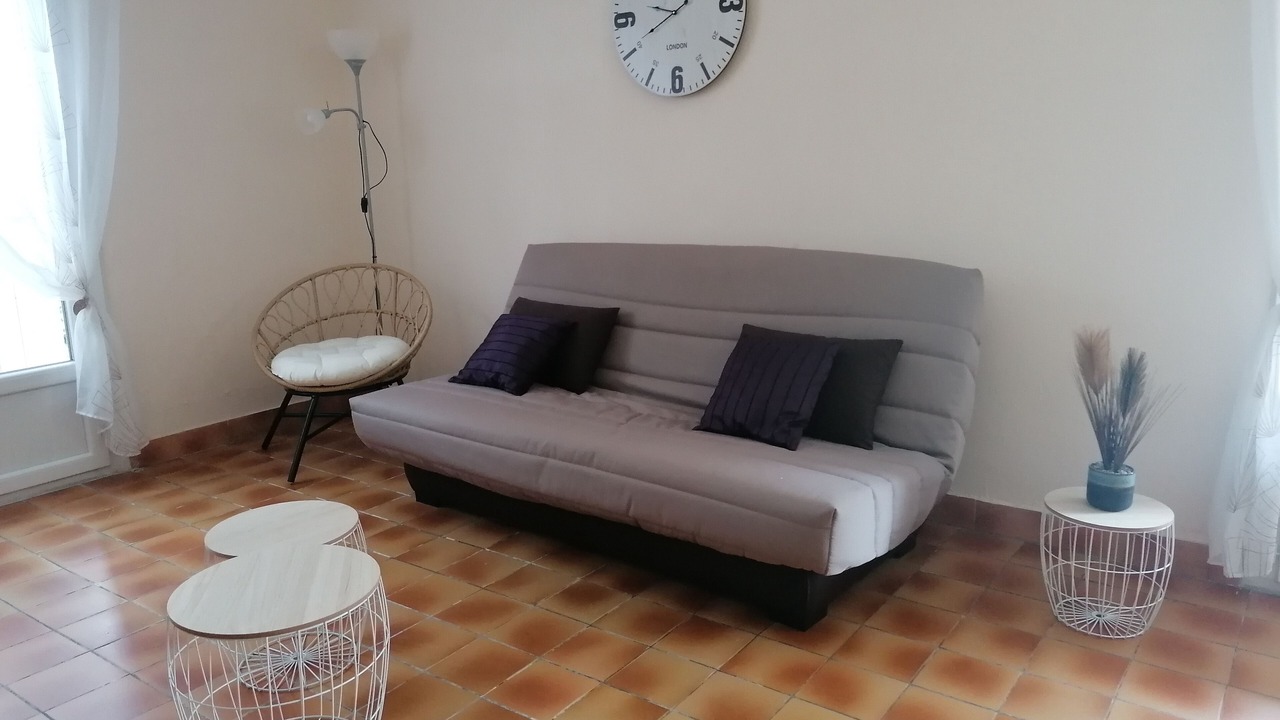 Photo of Livingroom in Jonquieres-Saint-Vincent