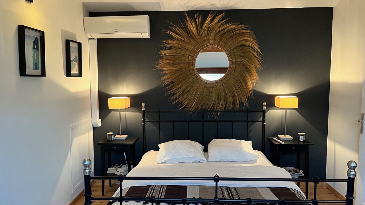 Photo of Bedroom in Maussane