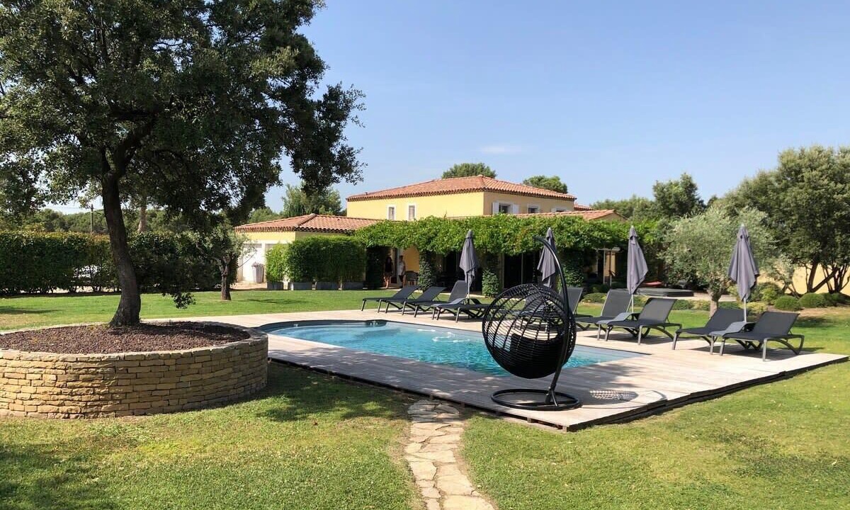 Photo of Outdoor in Lambesc