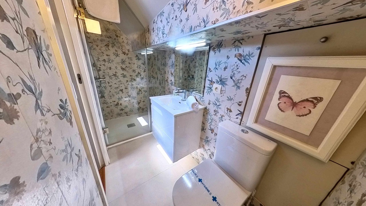 Photo of Bathroom in Escarrilla