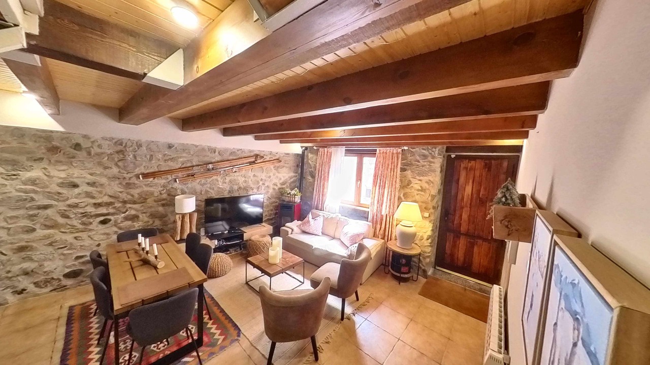 Photo of Livingroom in Escarrilla