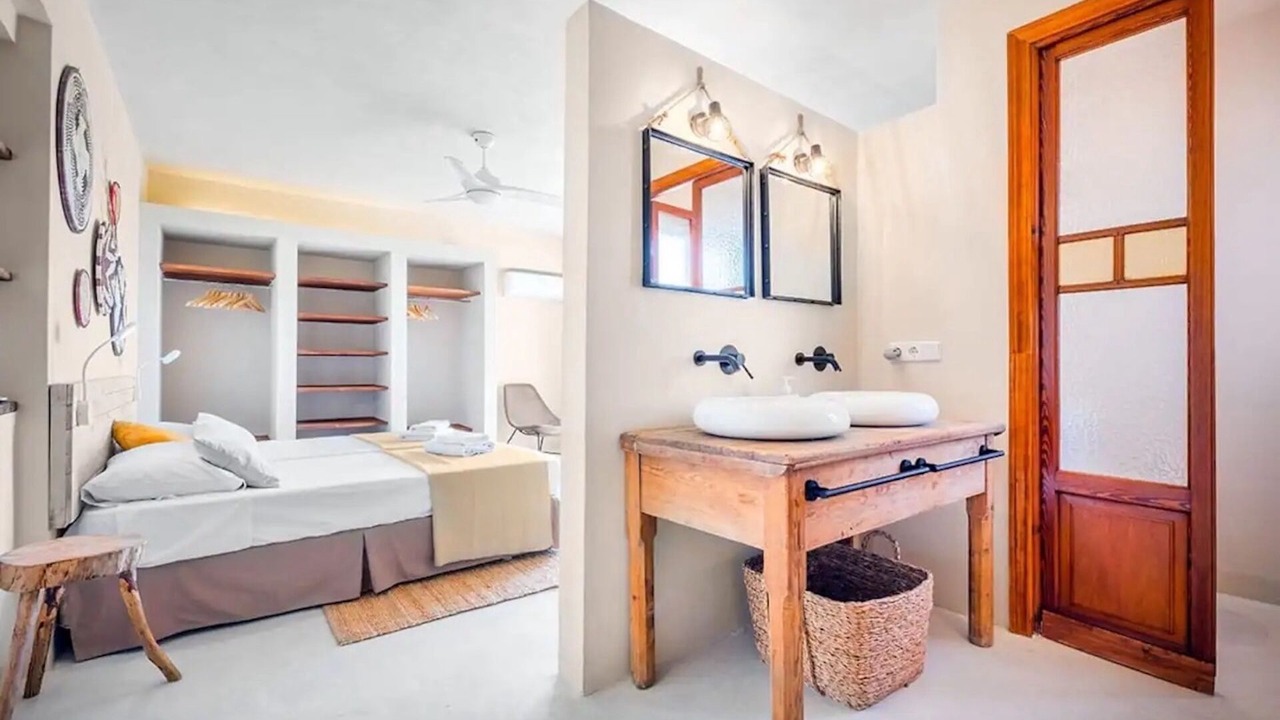 Photo of Bedroom in Portol