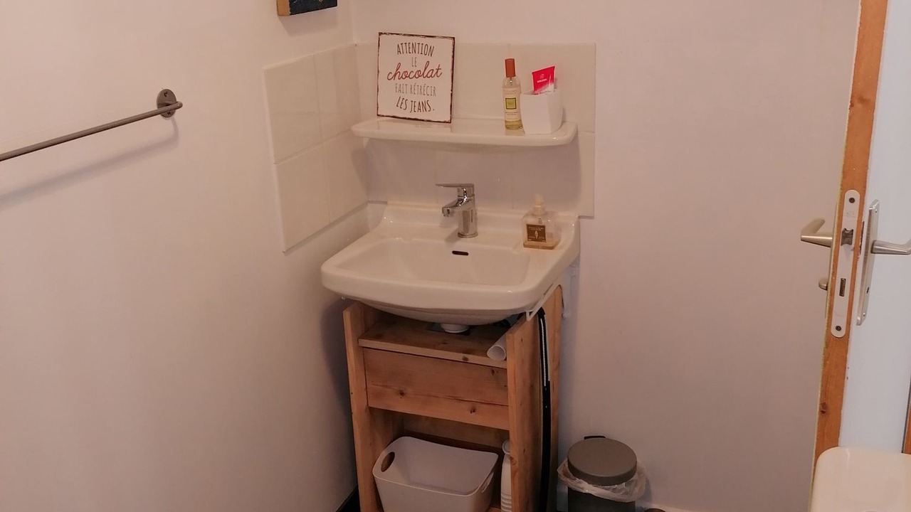 Photo of Bathroom in Cornier