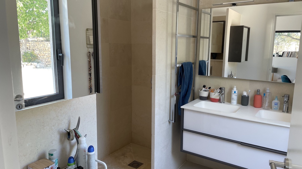 Photo of Bathroom in Caremeau