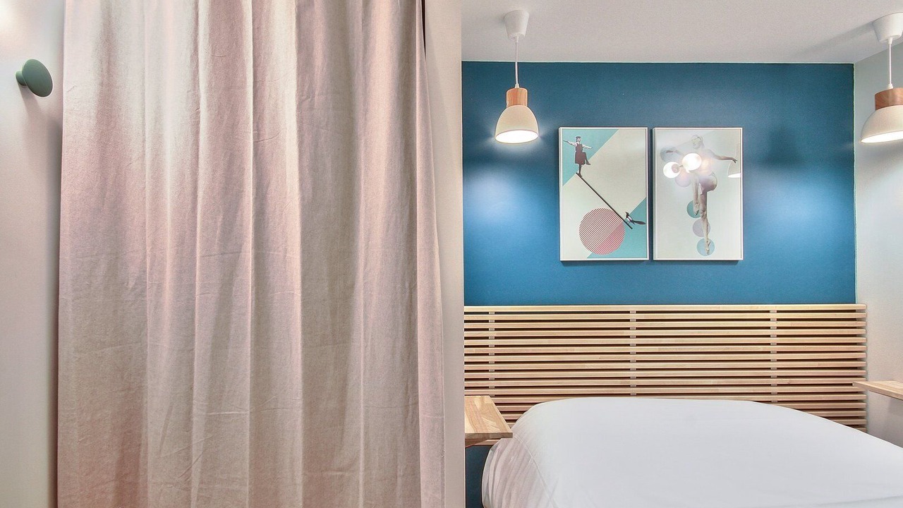 Photo of Bedroom in 7th Arrondissement