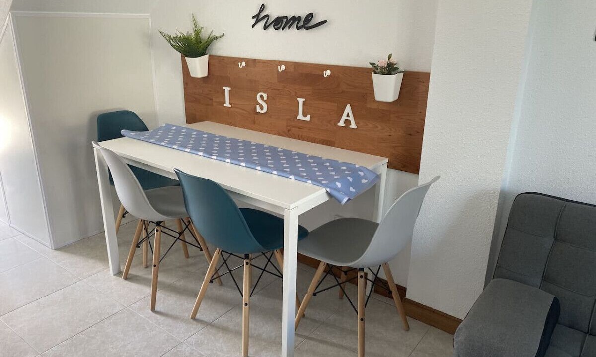 Photo of Others in Isla