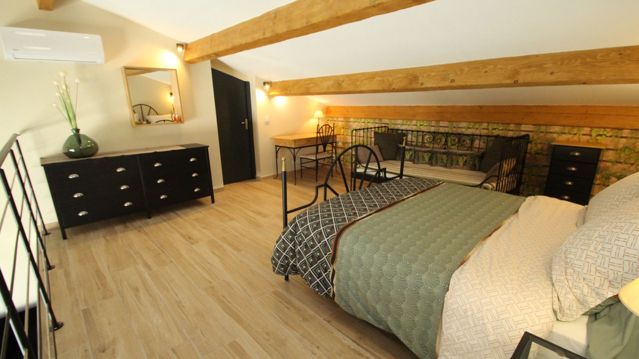 Photo of Bedroom in Saint-Etienne-du-Gres