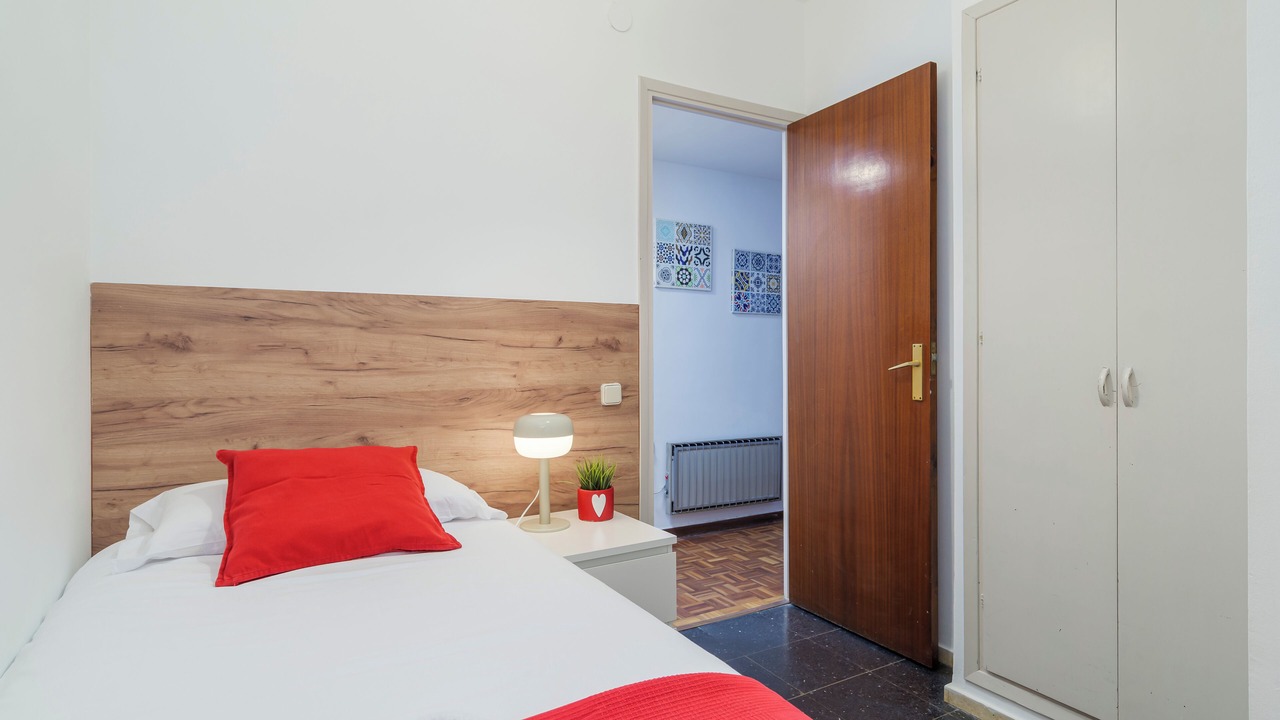 Photo of Bedroom in Sants-Badal