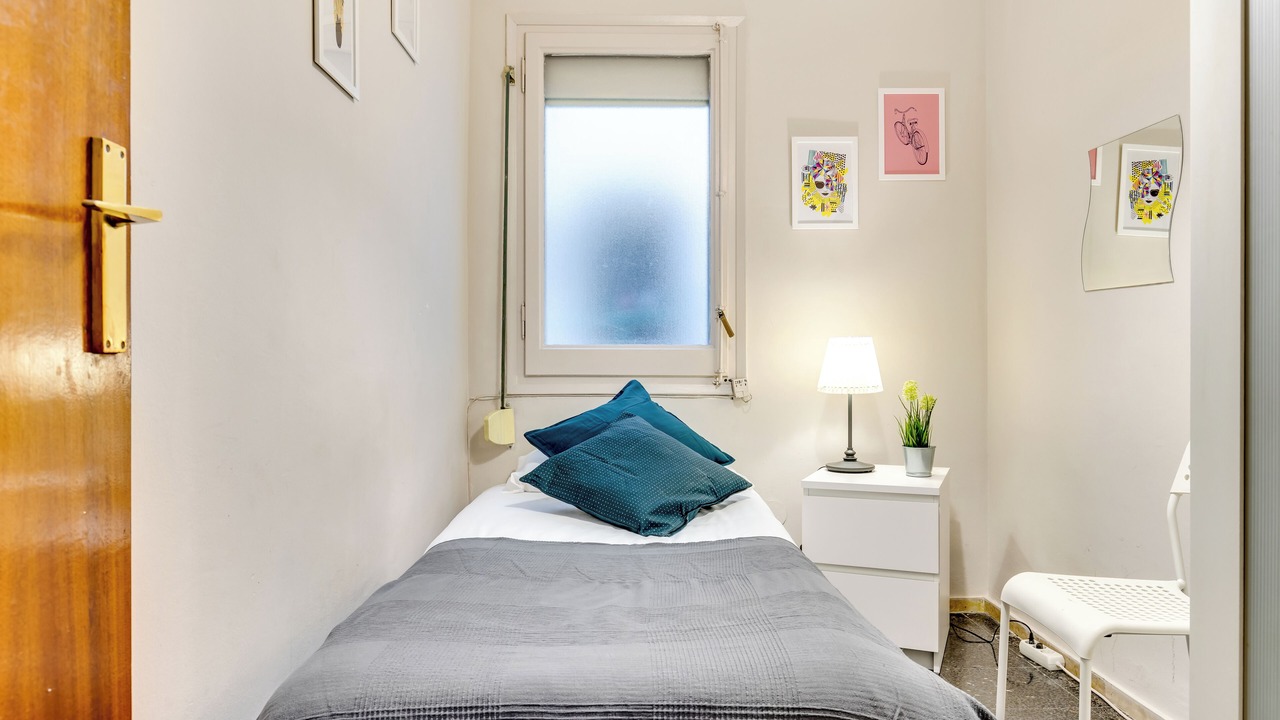 Photo of Bedroom in Sants-Badal