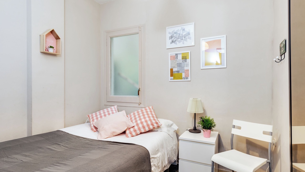 Photo of Bedroom in Sants-Badal