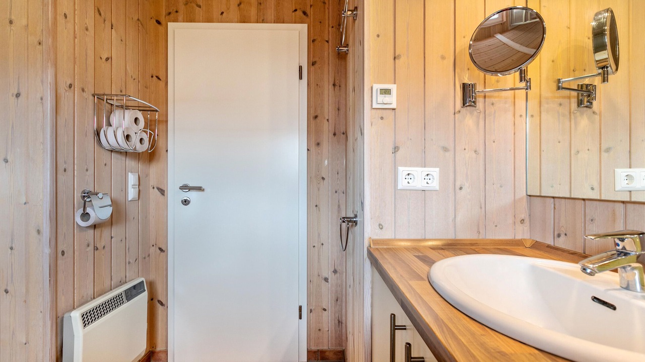 Photo of Bathroom in Wesselburenerkoog
