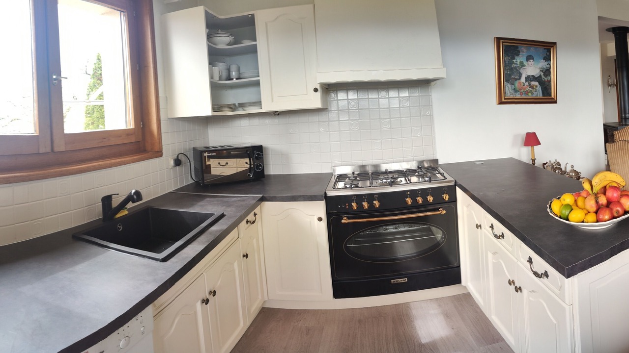 Photo of Kitchen in Reignier-Esery
