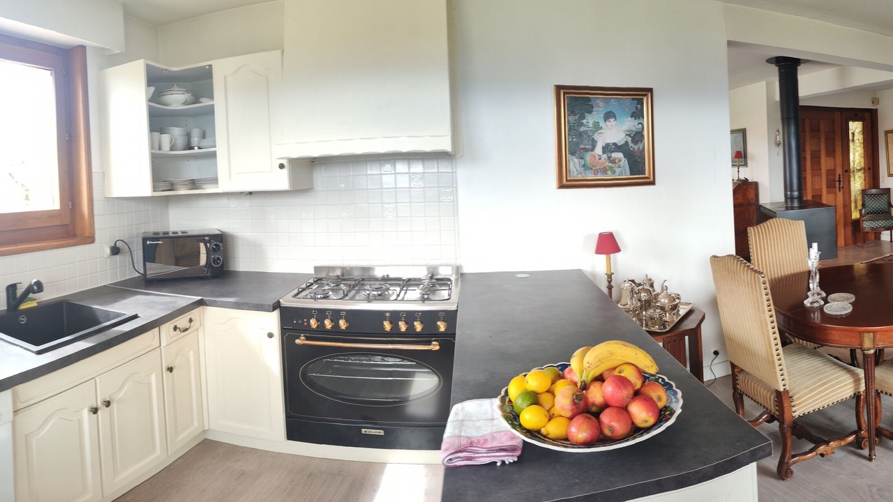 Photo of Kitchen in Reignier-Esery