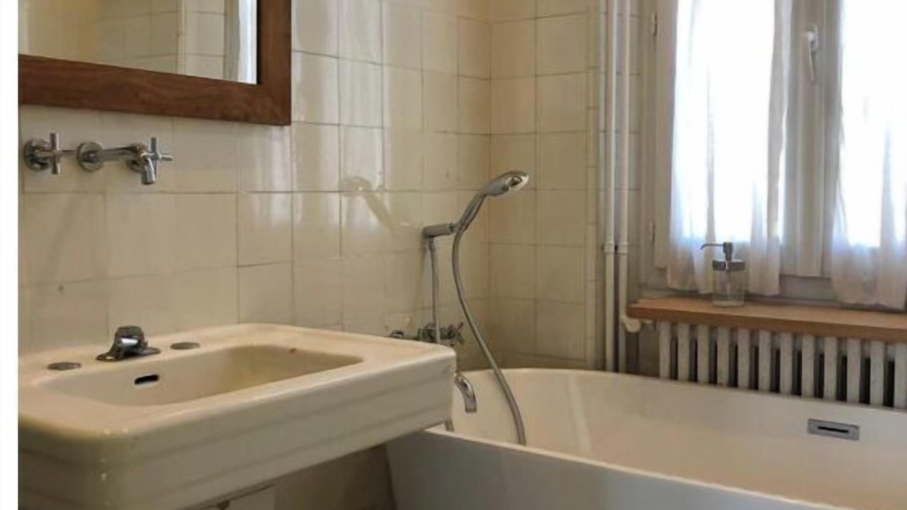 Photo of Bathroom in 8th Arrondissement
