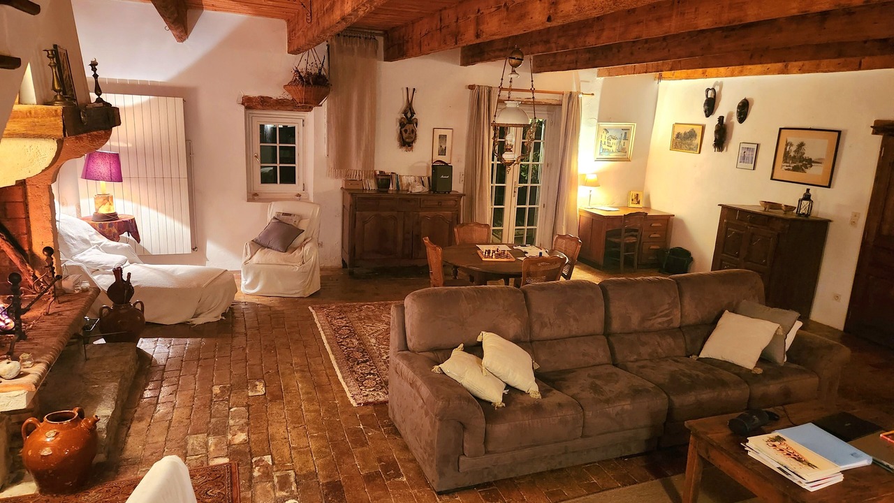 Photo of Livingroom in Saint-Paulet-de-Caisson