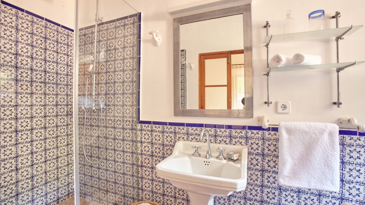 Photo of Bathroom in Deia
