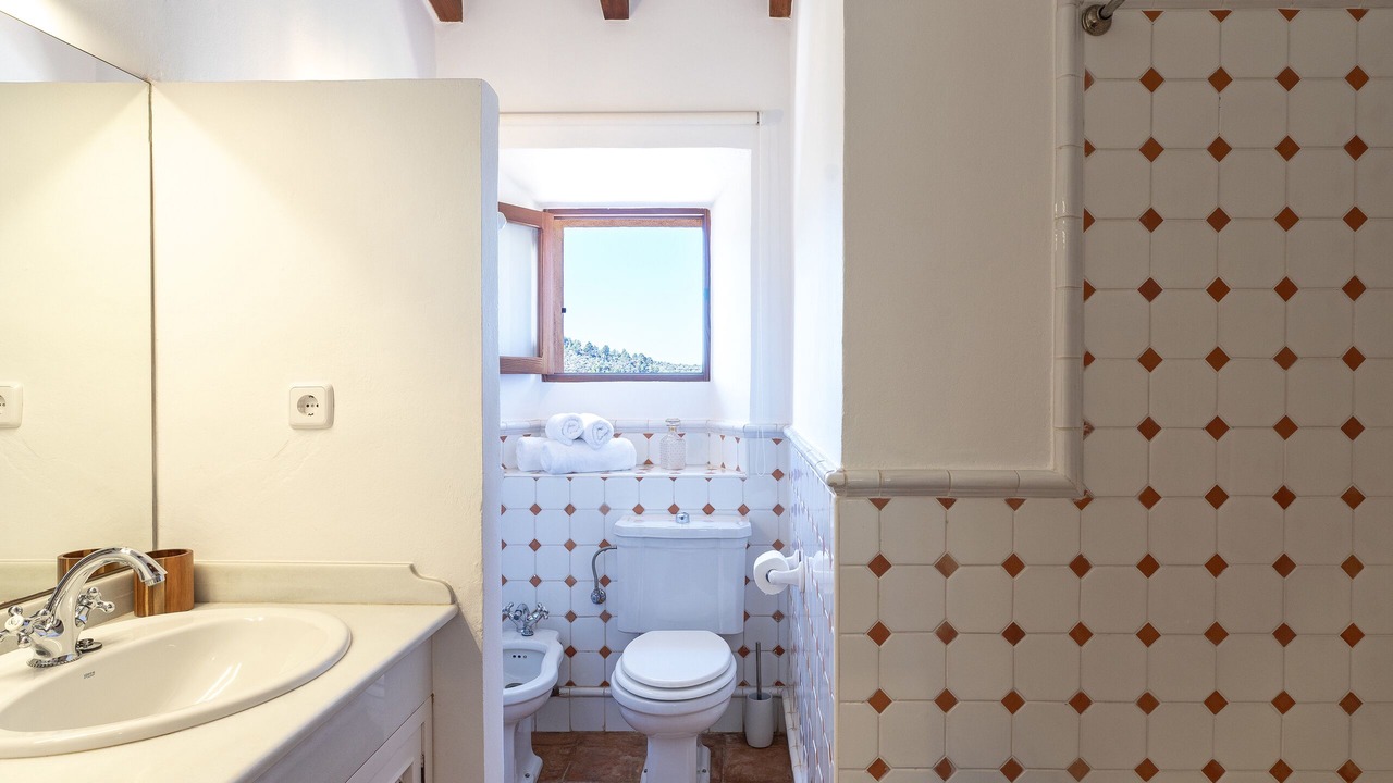 Photo of Bathroom in Deia