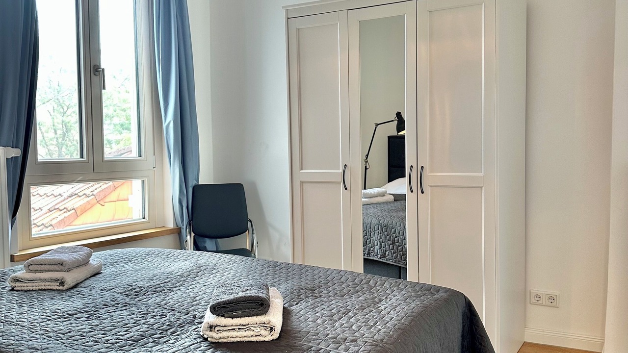 Photo of Bedroom in Center