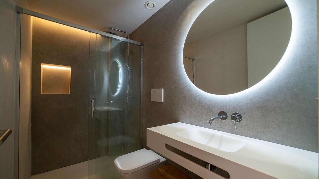 Photo of Bathroom in El Cabanyal