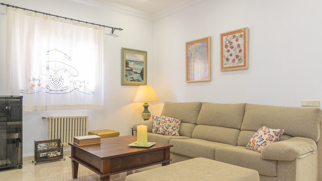 Photo of Livingroom in Ariany