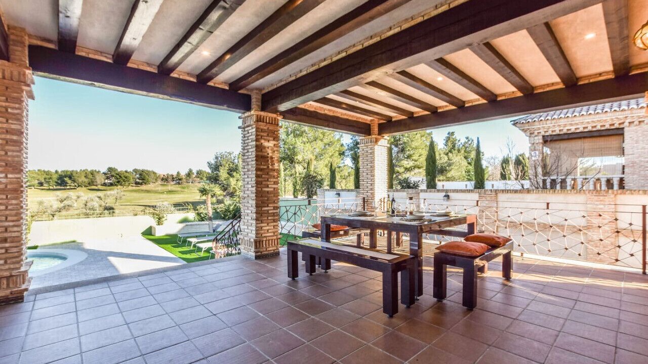 Photo of Outdoor in Layos