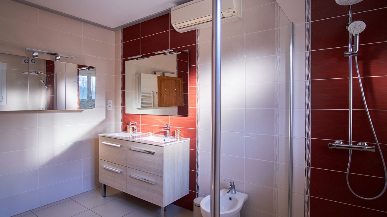 Photo of Bathroom in Pierre-Chatel