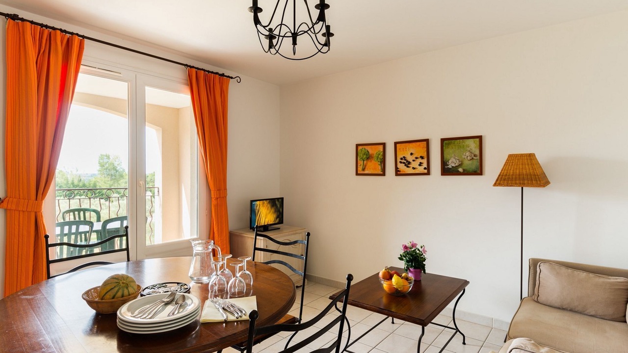 Photo of Livingroom in Paradou