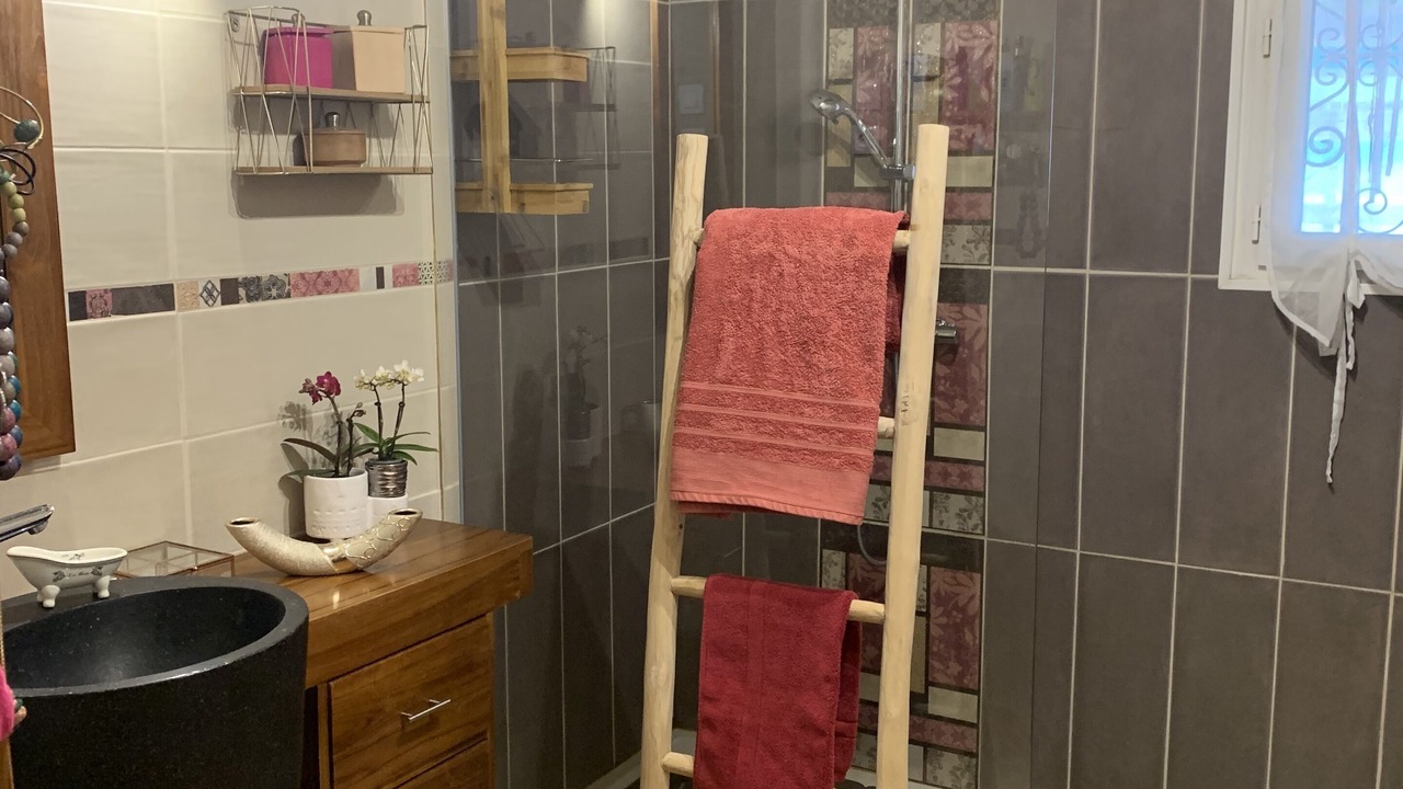 Photo of Bathroom in Fuveau