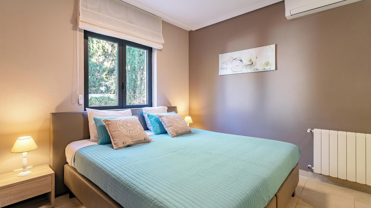 Photo of Bedroom in Coveta Fuma