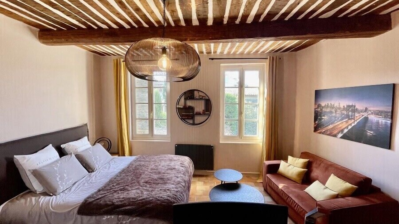 Photo of Bedroom in Lambesc