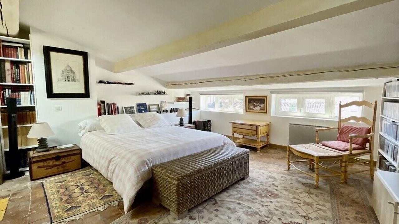 Photo of Bedroom in Lambesc