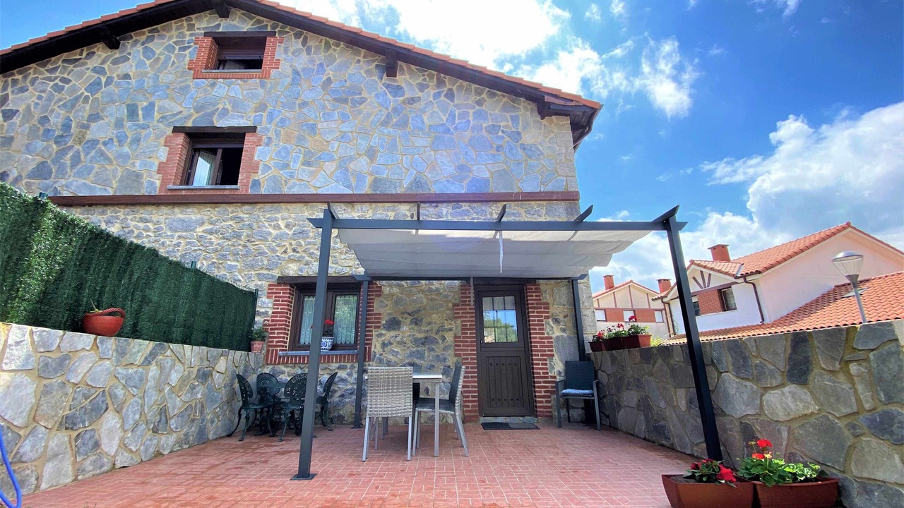 Photo of Patio Balcony in Hoznayo