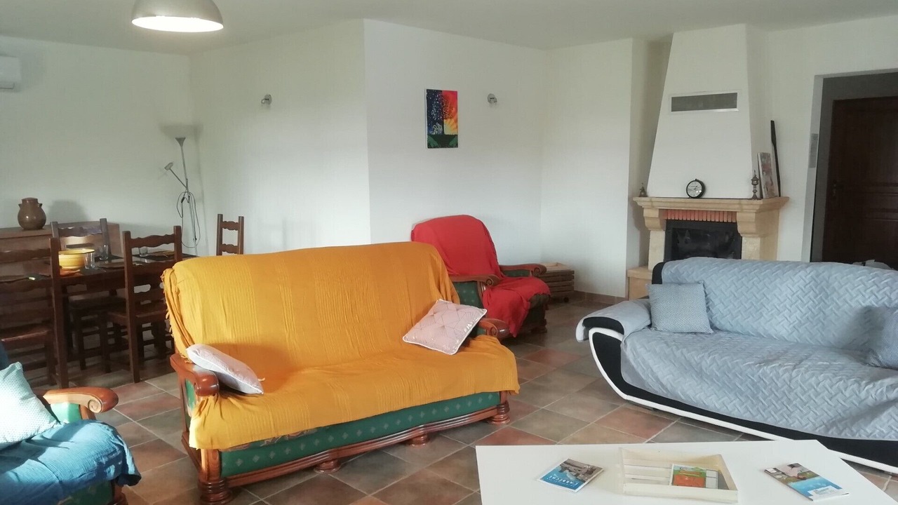 Photo of Livingroom in Saint-Jean-de-Maruejols-et-Avejan