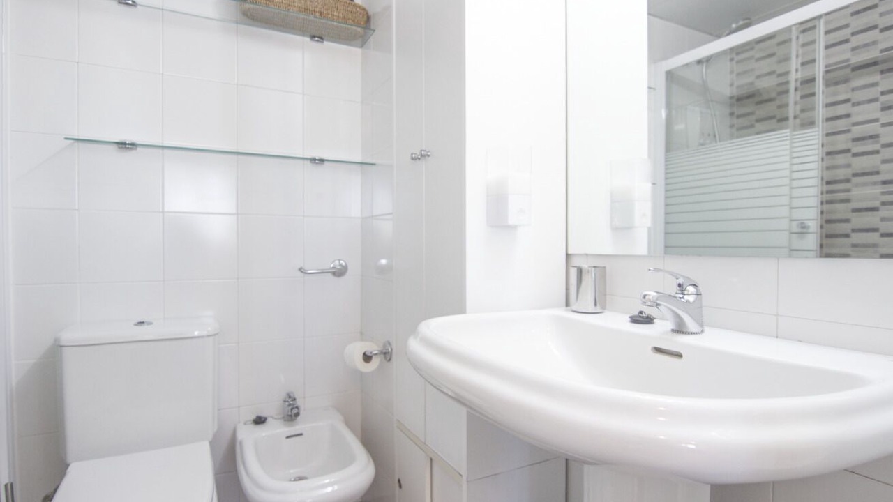 Photo of Bathroom in La Florida