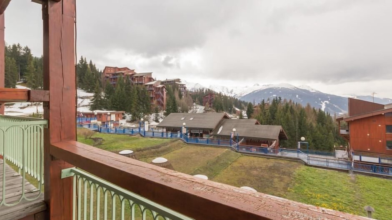 Photo of Outdoor in Arc-1800