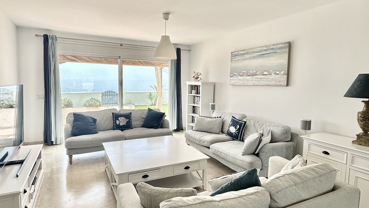 Photo of Livingroom in Bahia Dorada
