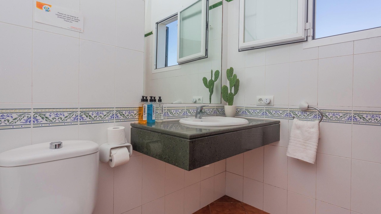 Photo of Bathroom in Cala en Blanes