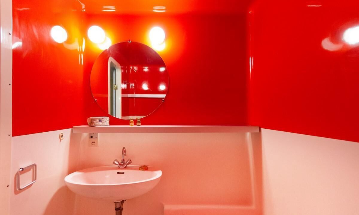Photo of Bathroom in Arc-1800