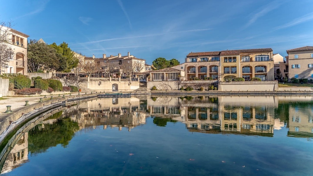Photo of Outdoor in Pont Royal